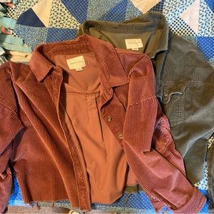 2x cropped corduroy American Eagle shirts